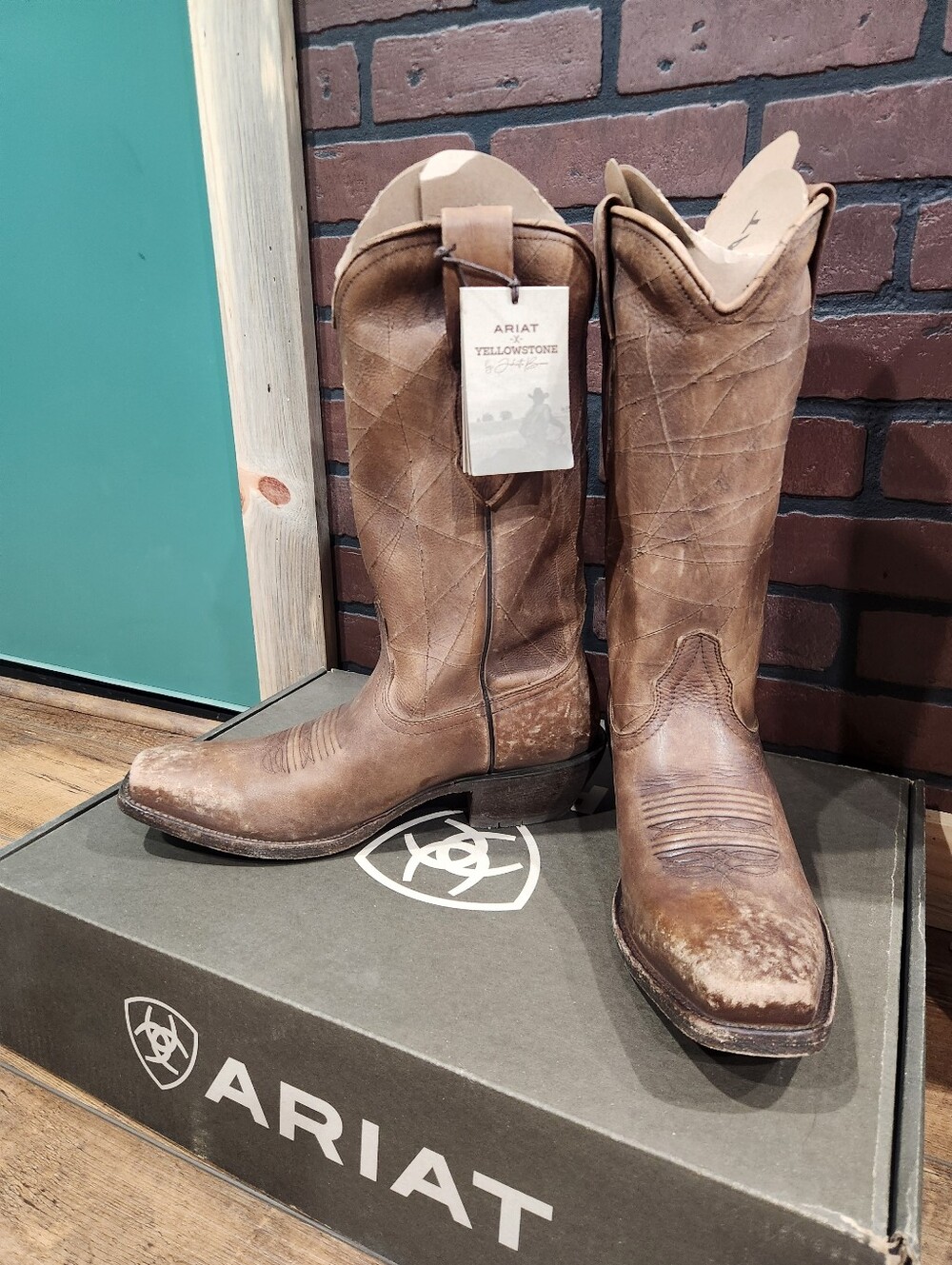 Ariat Yellowstone Shepherd Boots 12D